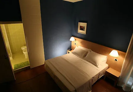 ホテル Al Nuovo Porto 3*