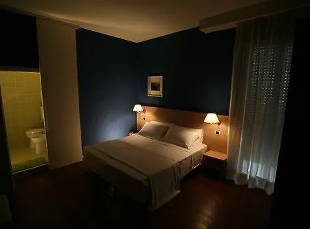 Al Nuovo Porto 3* بيلاريا-إيجيا مارينا